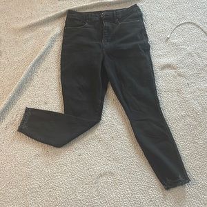 Good American good curve crop jeans